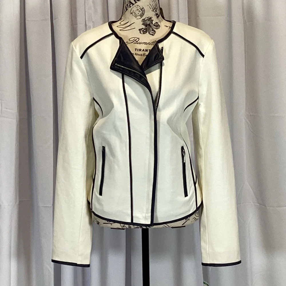 1901. INC International Concepts White w/Blue piping Jacket NWT Size Large